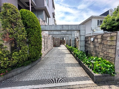 ライオンズマンション薬円台公園 船橋市薬円台2丁目 外観写真